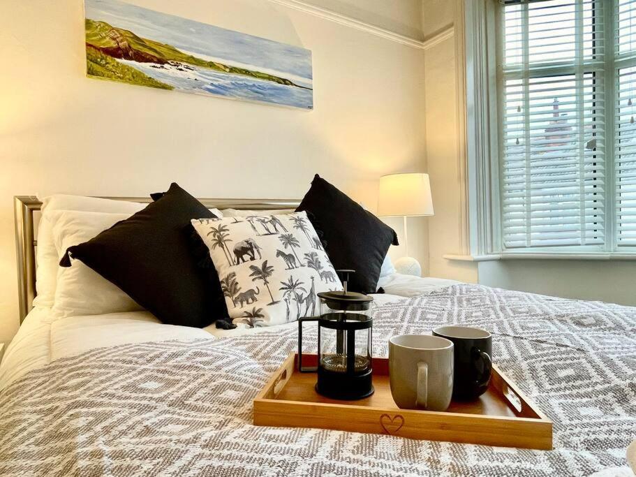 Portsmouth 3 Bedroom Getaway, Sleeps 6 Экстерьер фото