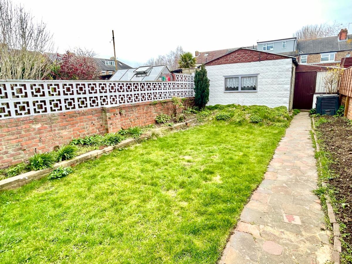 Portsmouth 3 Bedroom Getaway, Sleeps 6 Экстерьер фото